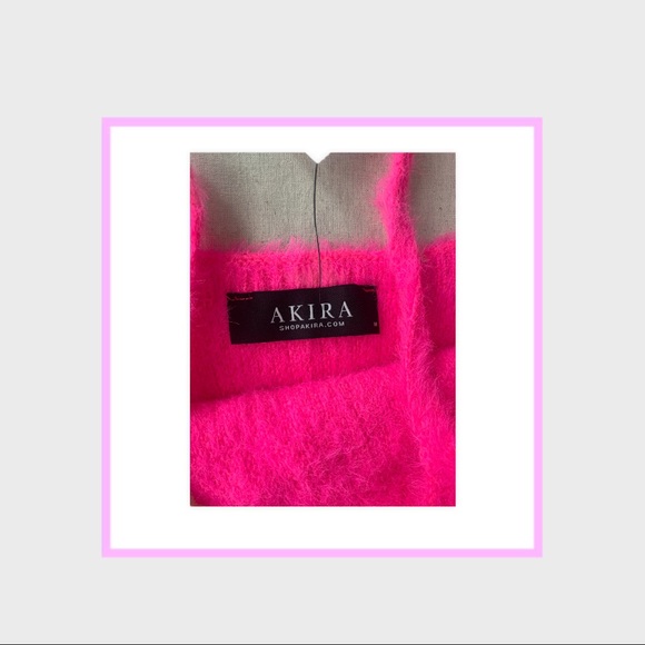 Fuzzy pink crop top tank - Picture 3 of 3